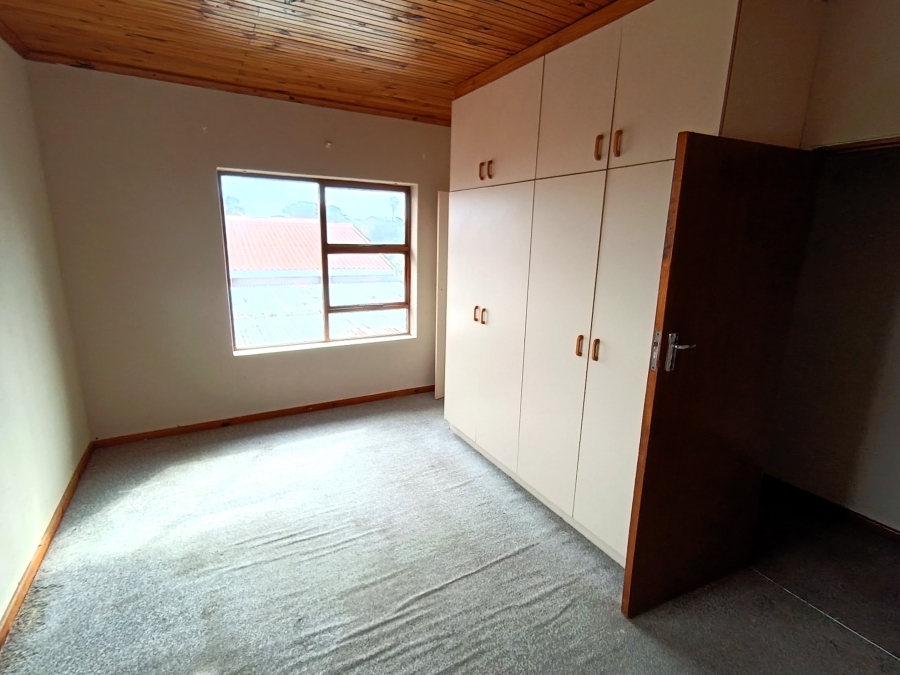 8 Bedroom Property for Sale in C Place Eastern Cape